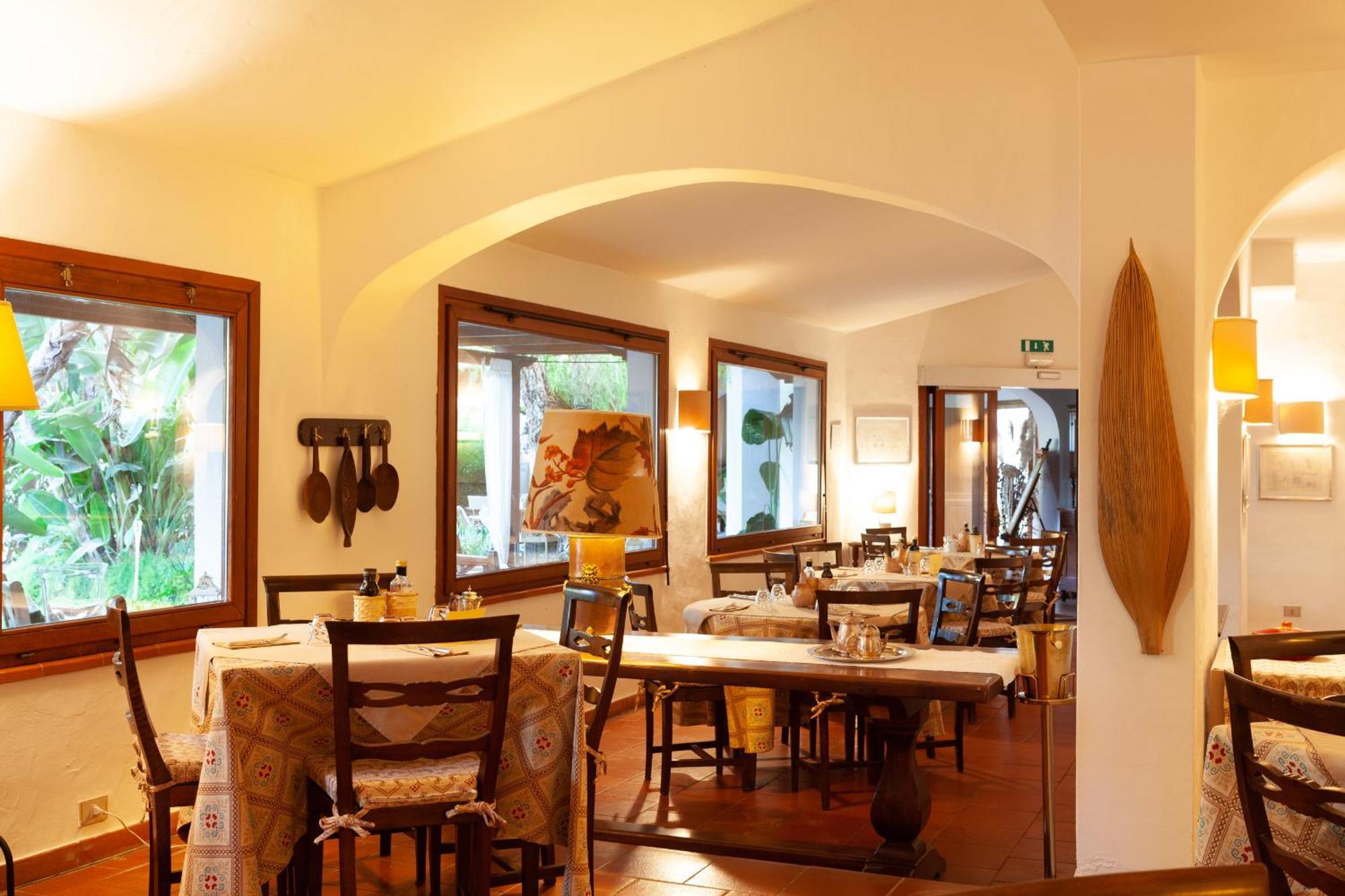 Nora Club Hotel & Spa Pula Esterno foto